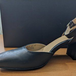 Naturalizer Winslet Black Heels, Size 7 M